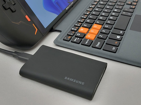 ONEXPLAYER 2ƐڑSamsung Portable SSD T9