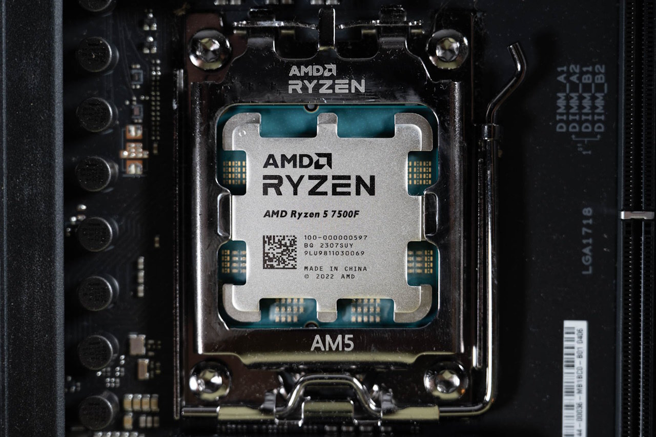 AMD Ryzen 5 7500FCPU