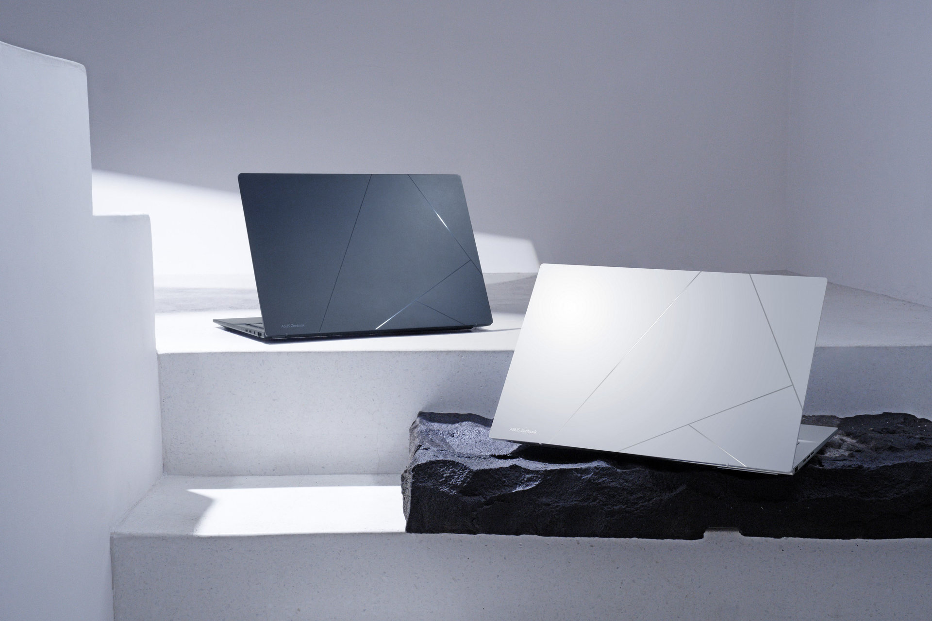 ASUS、最新のCore Ultraを搭載する14型ノートPC「Zenbook 14 OLED 