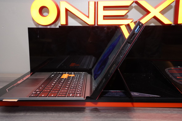 Windowsノート本体 ONEXPLAYER X1 (Ultra 7 / 32GB / 1TB) Core Ultraを搭載した10.95型3in1ゲーミングPC「ONEXPLAYER X1
