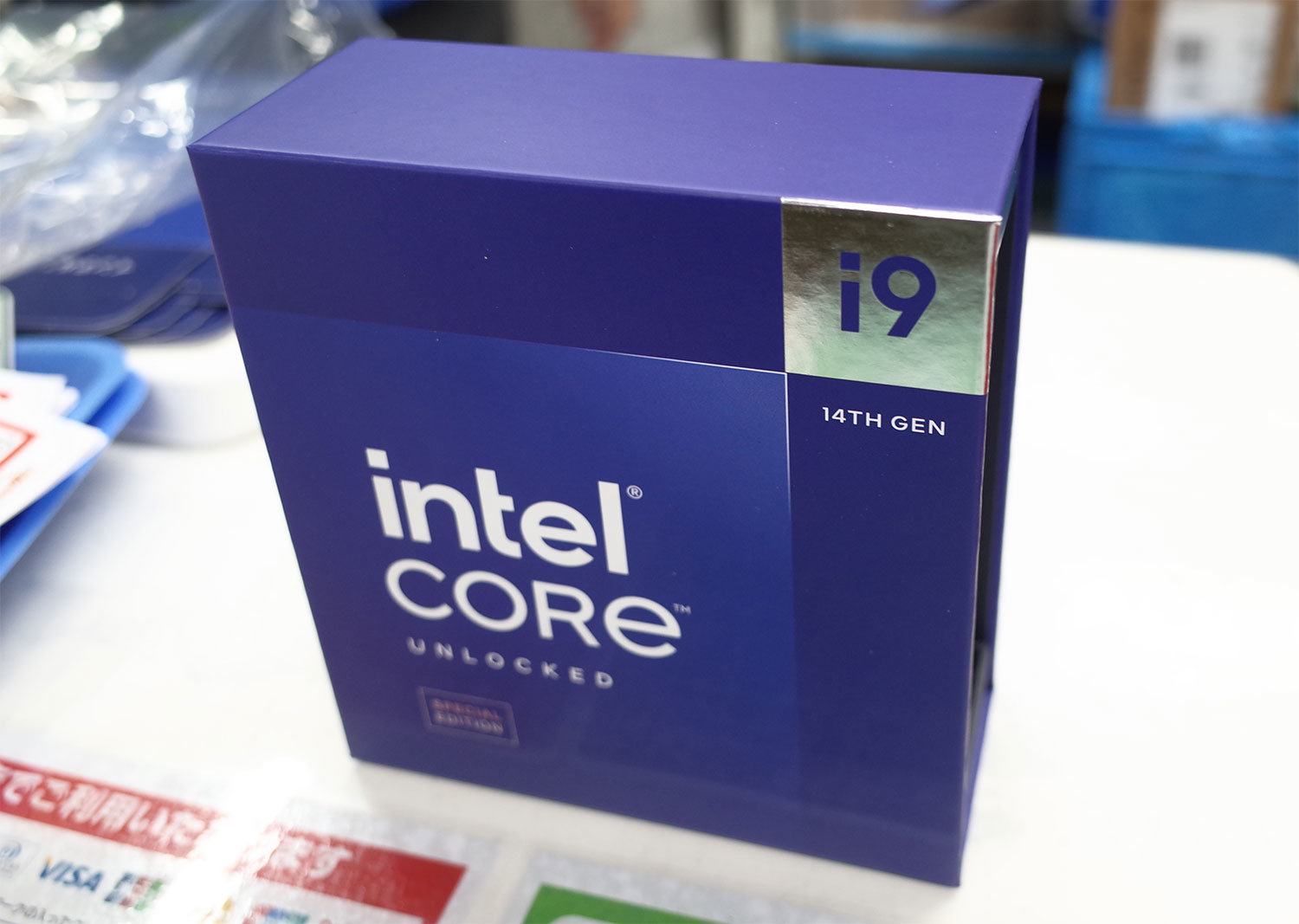 最高6.2GHzで動作するCoreプロセッサ現行最上位の「Core i9-14900KS 