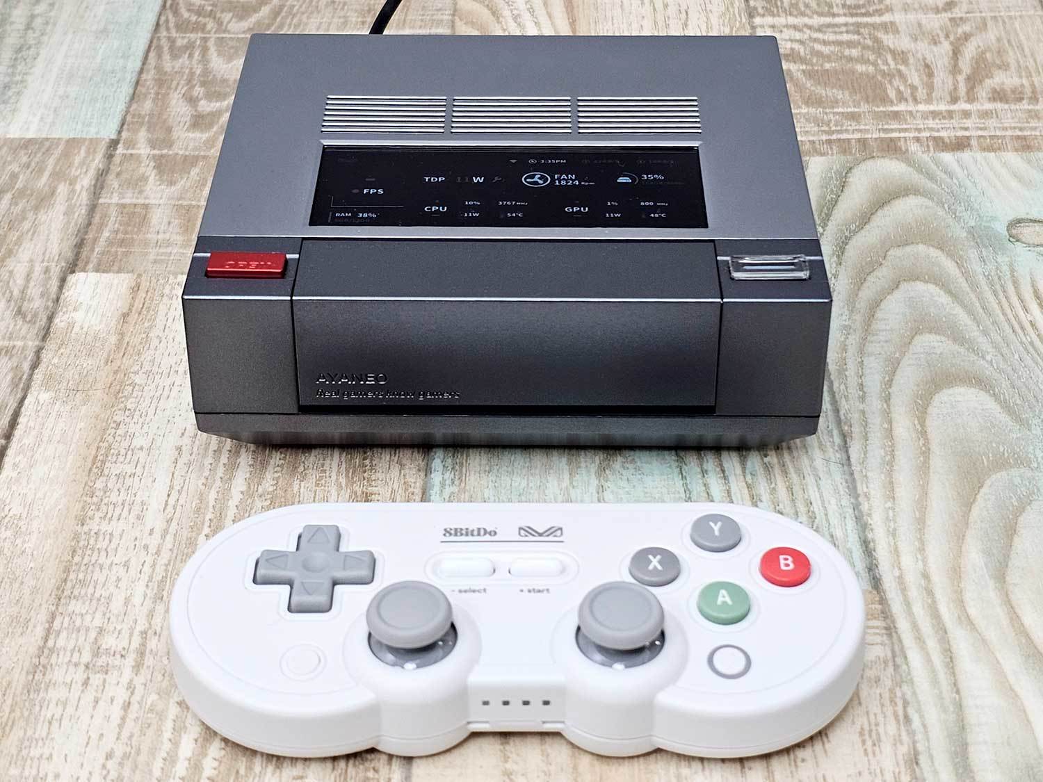 NES風ミニPCにレトロなゲームパッド「8BitDo Controller」をつなげて 