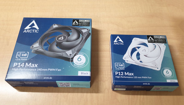 IIXybNɓׂuP12 Max WhitevƁuP14 Maxv