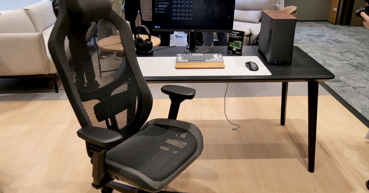 テーブル・机 fractalize スウェーデン発祥のハードウェアメーカー「Fractal Design」の新製品