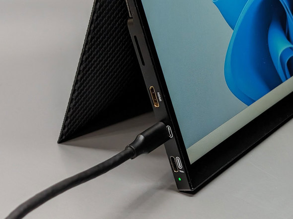 oCfBXvC j[N PROMETHEUS CAST 15.6inch UQ-PM15CST 15.6^ CX Lڑ