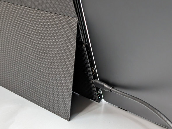 oCfBXvC j[N PROMETHEUS CAST 15.6inch UQ-PM15CST 15.6^ CX Lڑ