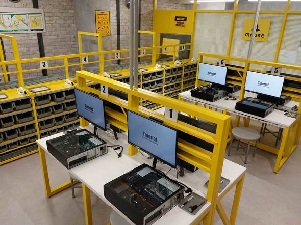 パビリオン内部