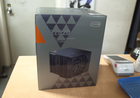 IIXybNɓׂuRZ820 BLACKv