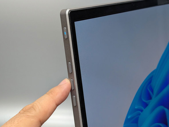 ASUS ZenScreen Fold OLED MQ17QH 17.3C` oCfBXvC tH_u 2܂