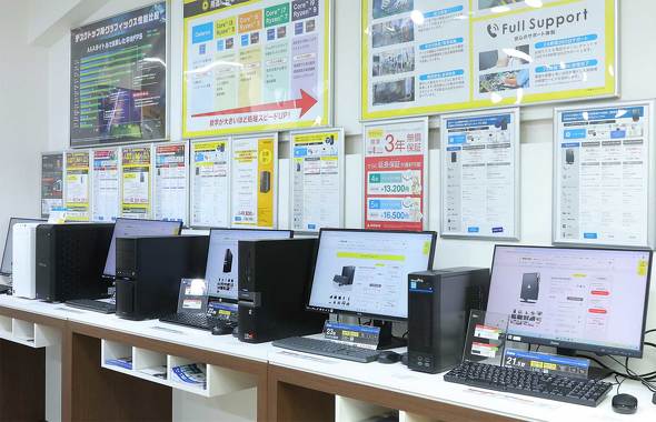 }EXRs[^[ Ht_CNgVbv cX [VOV~[^[ SIM SPORTS RACING