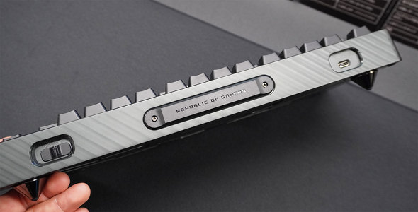 ASUS JAPAN Q[~OfoCX }EX L[{[h CX tbOVbv