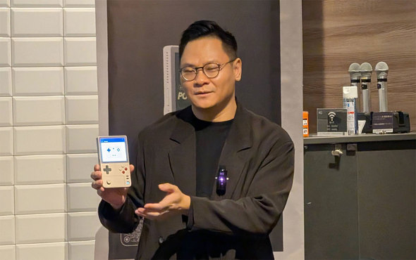 AYANEO ^Q[@ Pocket DMG Pocket S EVO Snapdragon G3x Android |PbgQ[@