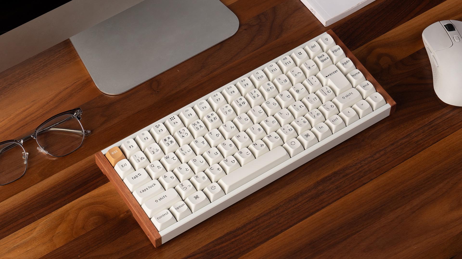 Keychron、木製フレームを採用した小型メカニカルキーボード