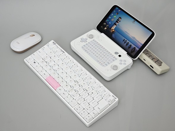 �L�[�{�[�h�ƃ}�E�X