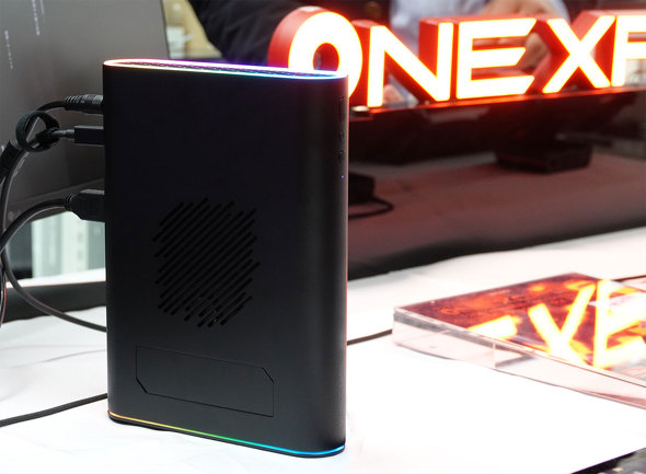 控えめなスタンド