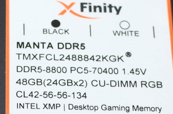 仕様表に「DDR5-8800 PC5-70400」とある