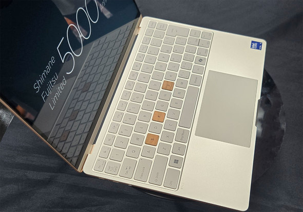 xmʃNCAgRs[eBO FCCL YH xm {ЍH FMV LOOX