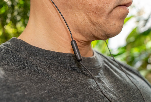 nwm WIRED nwm DOTS CtH k[ NTT\meB USB Type-C 3.5mm C[h