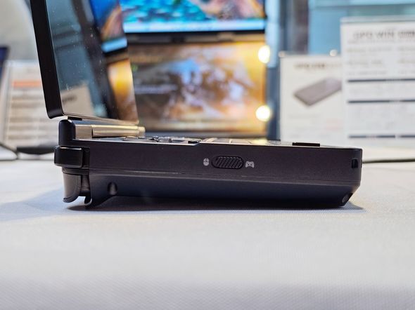 ゲームパッド/マウスモード切替トグルスイッチ