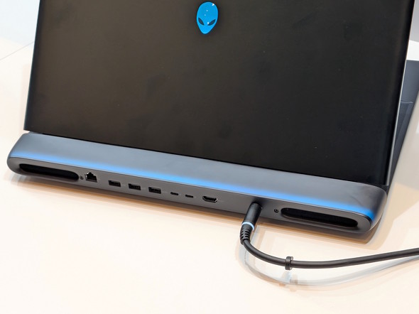 Alienware 18 Area-51̔w