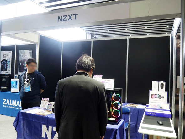 NZXT̃u[X