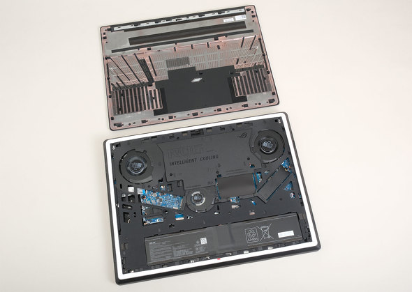 ASUS JAPAN ROG Strix SCAR 18 G835 Core Ultra 9 275HX NVIDIA GeForce RTX 5090 Laptop GPU