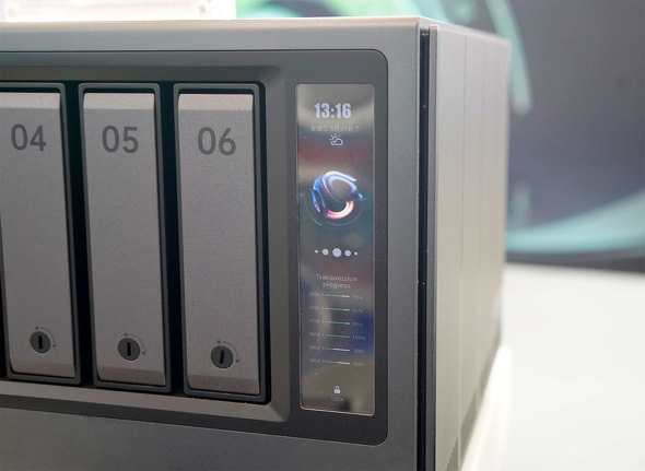 UGREEN NAS GN[W[ hbLOXe[V Thunderbolt 5 [O[