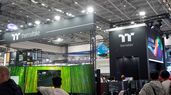 MINECUBE 360 Ultra ARGB Thermaltake T[}eCN [VO ȈՐ L^fBXvC