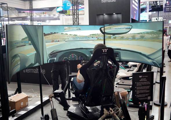 MINECUBE 360 Ultra ARGB Thermaltake T[}eCN [VO ȈՐ L^fBXvC