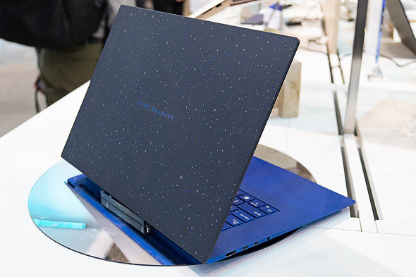 ASUS JAPAN COMPUTEX TAIPEI 2025 u[X ProArt NUC Copilot+ PC E Ink