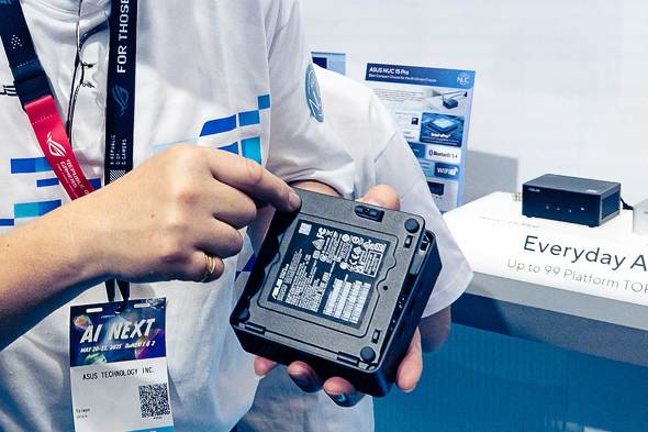 ASUS JAPAN COMPUTEX TAIPEI 2025 u[X ProArt NUC Copilot+ PC E Ink