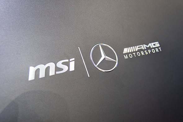 MSI GGXACRs[^[Wp G PC R ZfX R{