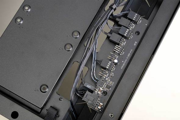 GGXACRs[^[Wp MSI PC z Project Zero PCP[X }U[{[h