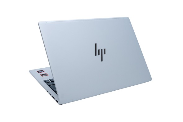 Windows 10からの乗り換えに好適！ 12万9900円から購入できる