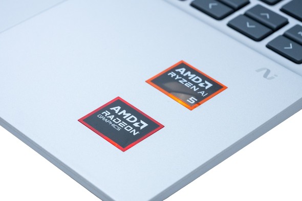 {HP 129900~ Pavilion Aero 13 OmniBook 7 Aero 13-bg Copilot+ PC AI PC ቿi