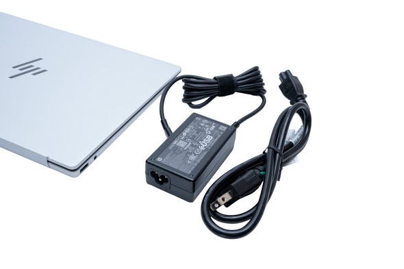 日本HP 12万9900円 Pavilion Aero 13 OmniBook 7 Aero 13-bg Copilot+ PC AI PC 低価格