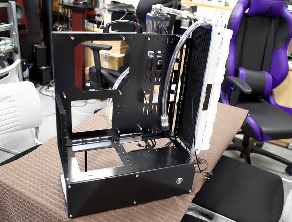 2020N8ɓoꂵuI[vt[ ver.E-ATXvBXŎBe