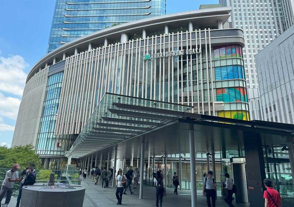 Apple Store Abv cX XgA ~c  S֋ E֐ 2025