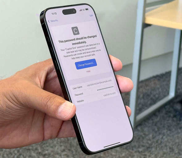 Apple Abv iOS 26 R[XN[jO bZ[W tB^[S S