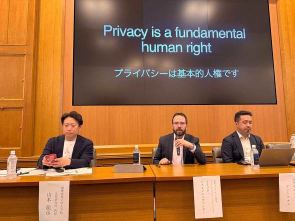 vCoV[ Apple c`mw V|WE |V[ eNmW[ C^[lbg