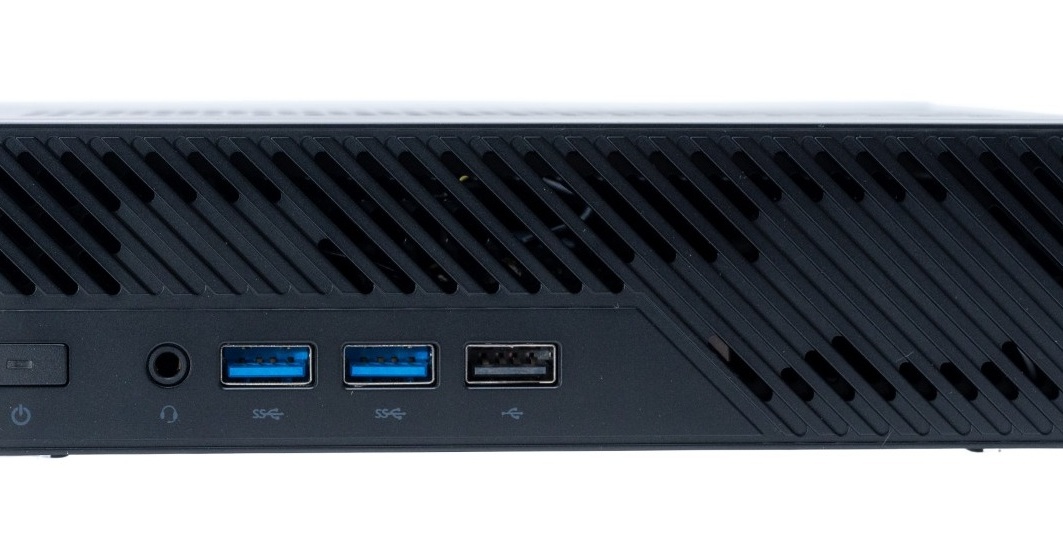 念願の10GbEに対応したMINISFORUMのミニワークステーション「MS-A2」を