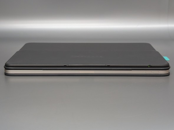 WN[ Flip Folio iPad L[{[h P[X ̌^ ^b`pbh یJo[