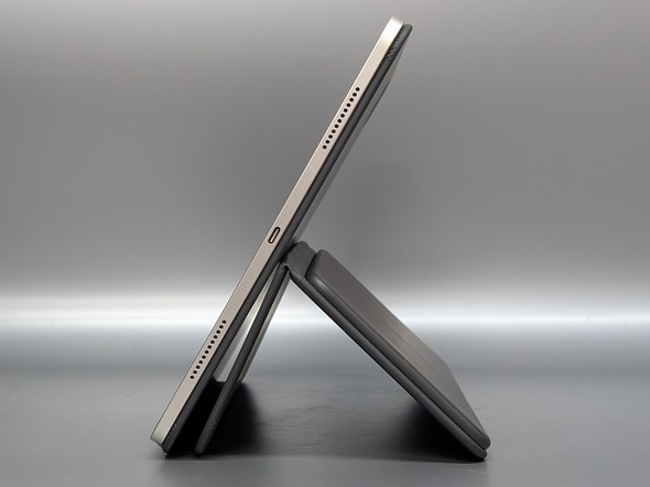 WN[ Flip Folio iPad L[{[h P[X ̌^ ^b`pbh یJo[