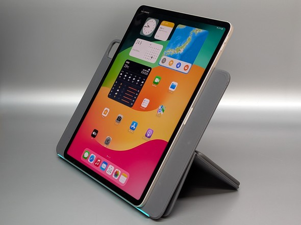 WN[ Flip Folio iPad L[{[h P[X ̌^ ^b`pbh یJo[