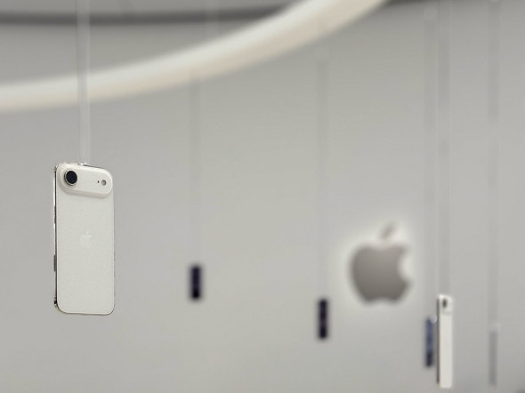 Apple iPhone 17 Pro Air XyVCxg fUC Liquid Glass iOS 26