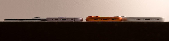 Apple Apple iPhone Air X}[gtH X ʐ^ ^ J A19 Pro