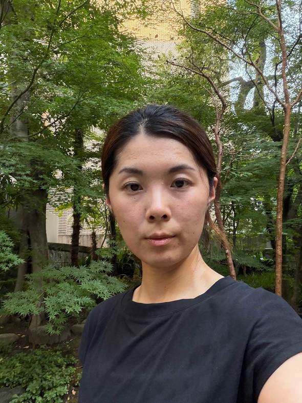 Apple Apple iPhone Air X}[gtH X ʐ^ ^ J A19 Pro