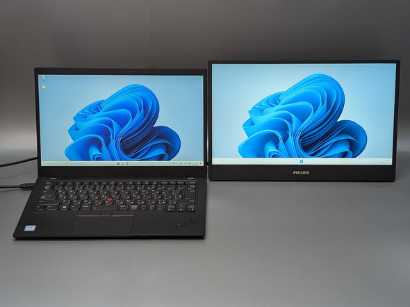 5年保証が標準で付属！ フィリップスの15.6型モバイル