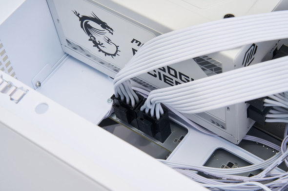 GGXACRs[^[Wp MSI }U[{[h  g݂₷