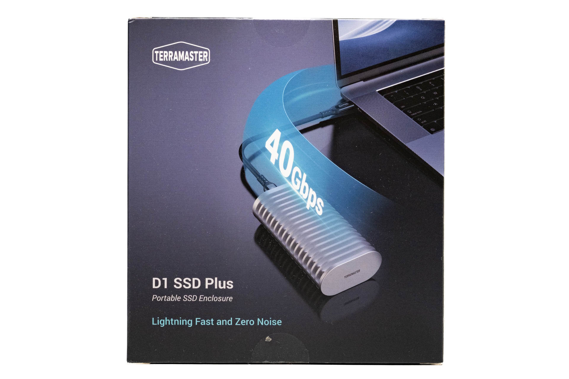 圧倒的な金属感のUSB4対応SSDケース「TerraMaster D1 SSD Plus」を試す